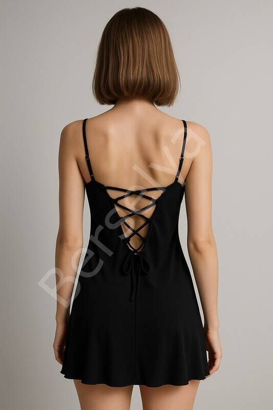 Zarif Dantel İşlemeli Kadın Gecelik