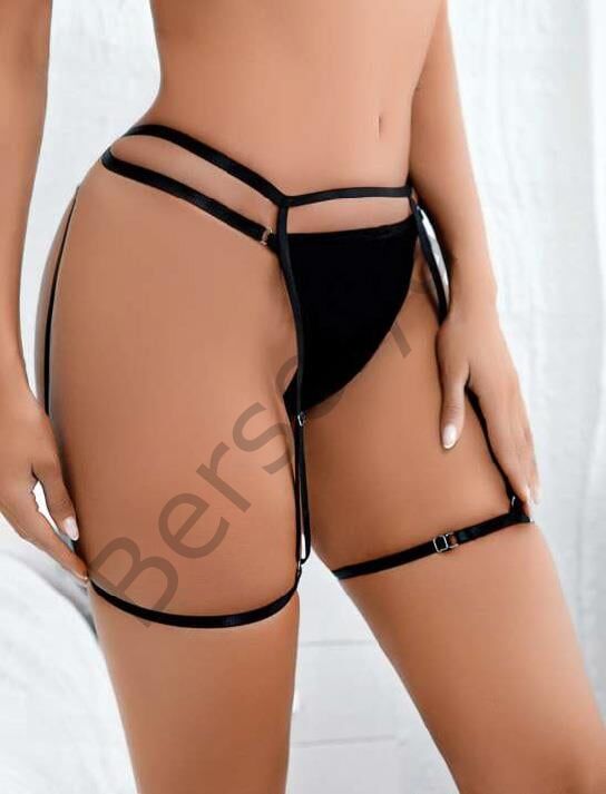 Siyah Bacak Bantlı Fantezi String Tanga