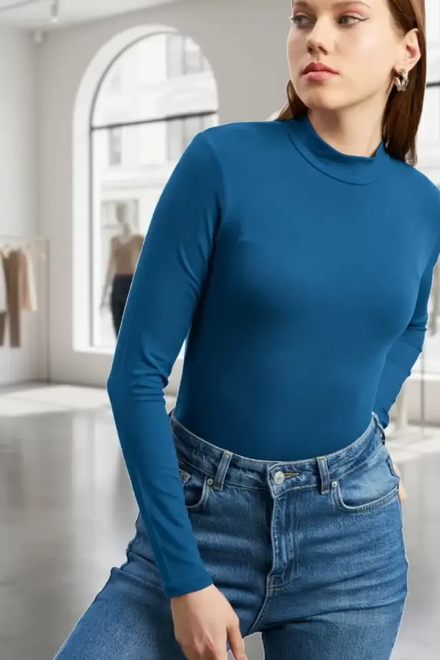 Kadın Mavi Parmak Geçmeli Uzun Kollu Body Esnek Fit Bluz