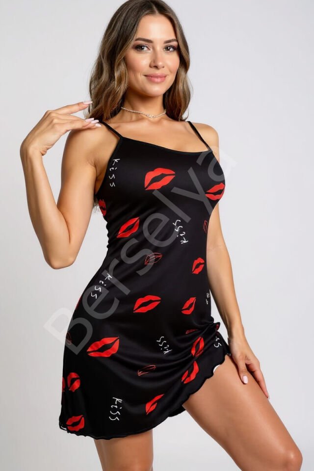 Dudak Desenli Siyah Askılı Gecelik