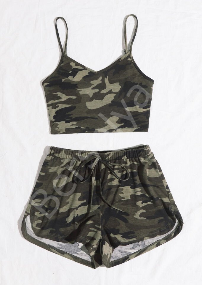 Kadın Kamuflaj Desenli Askılı Crop Top Ve Şortlu Gecelik Takım