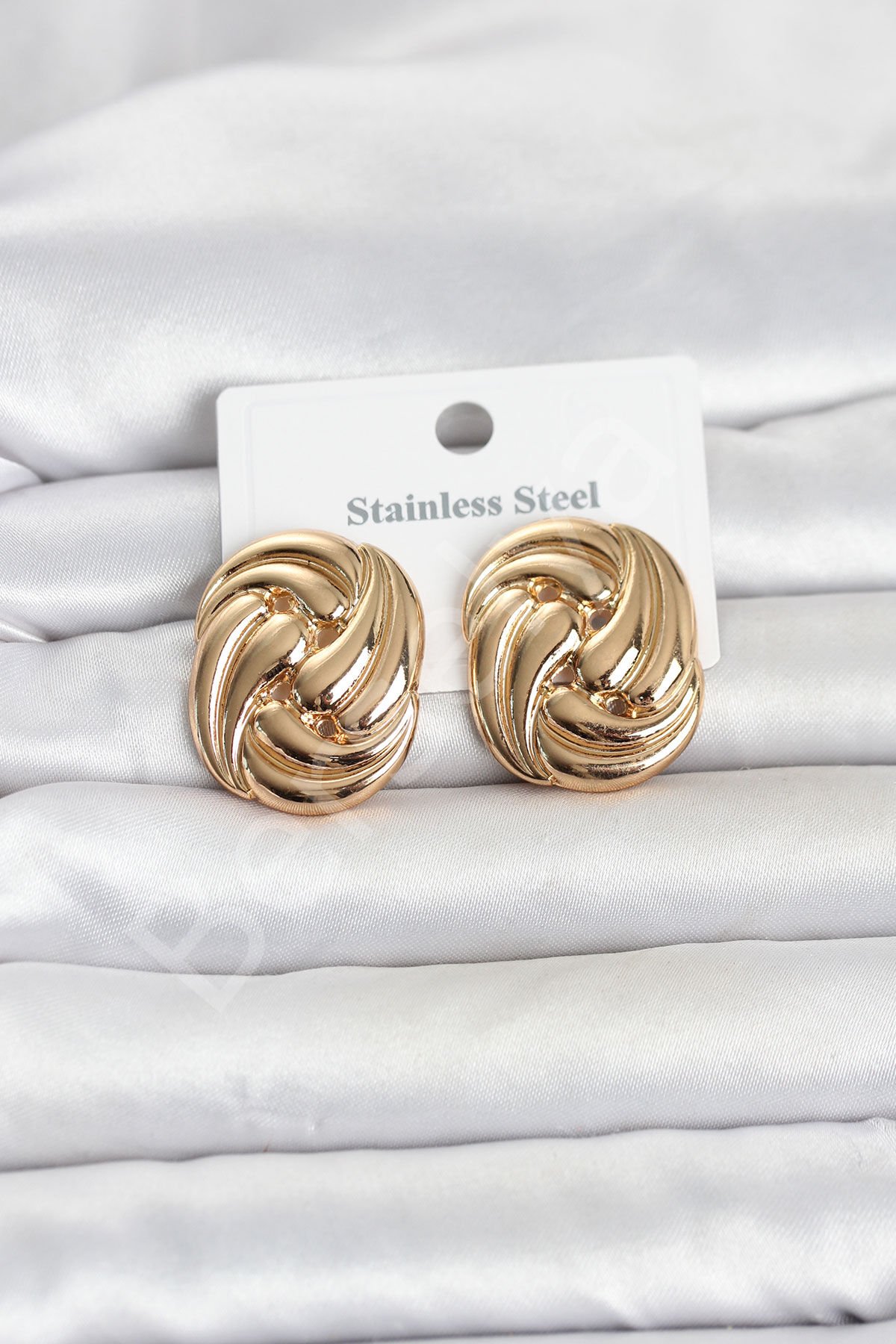 316L Çelik Gold Renk Motif Desen Model Kadın Küpe