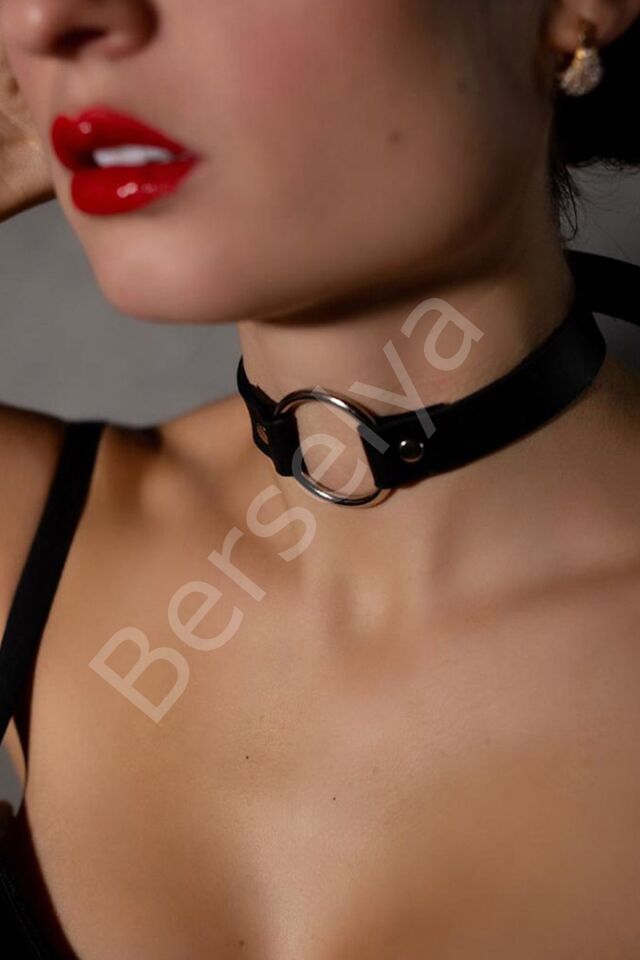 Sade Şık İnce Deri Boyunluk 1070