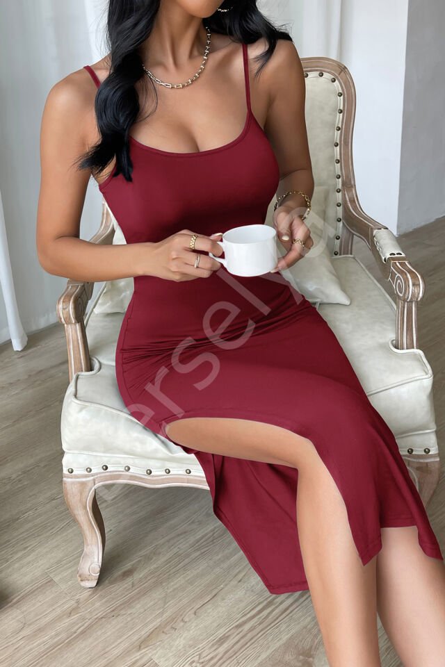 Kadın Bordo Yırtmaçlı Diz Altı Vücüdu Saran Gecelik