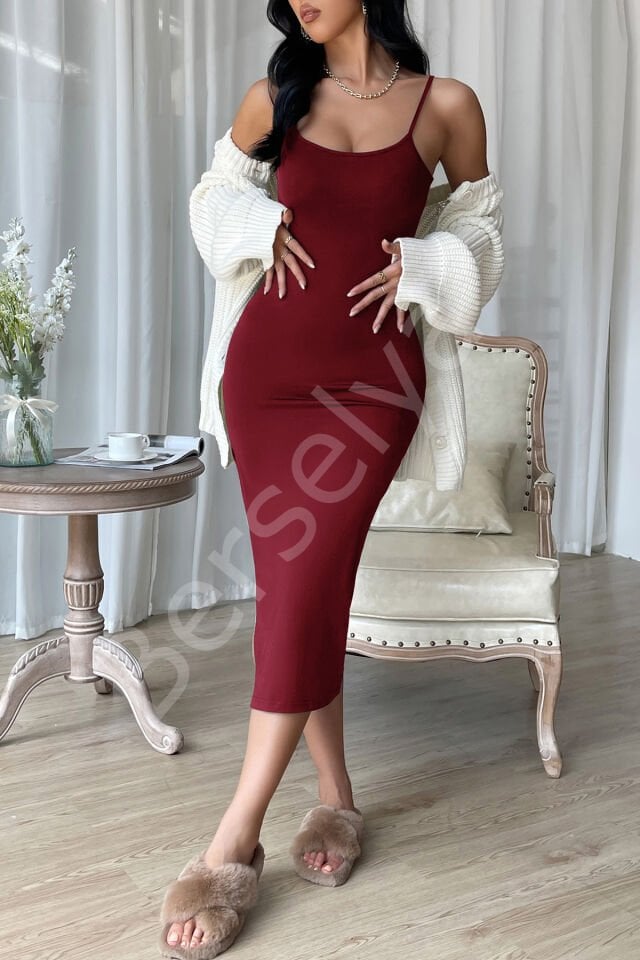 Kadın Bordo Yırtmaçlı Diz Altı Vücüdu Saran Gecelik