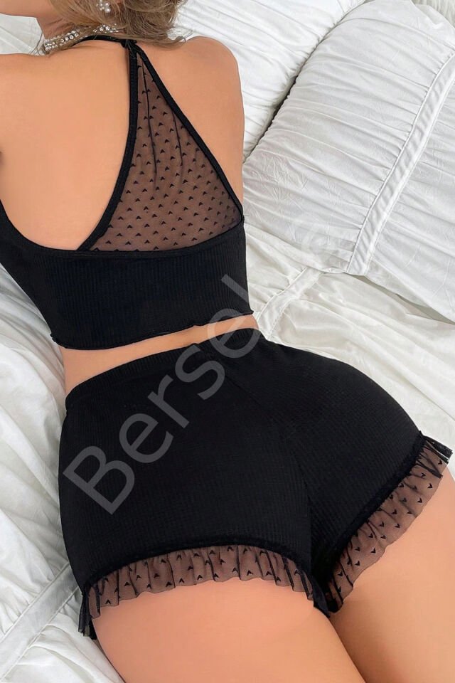 Kadın Siyah Kaşkorse Sırt Ve Bacak Kısmı Puantiyeli Şortlu Gecelik Takım