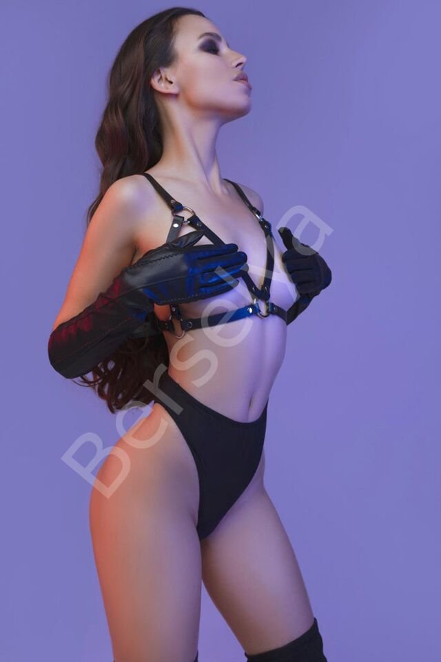 Göğsü Açık Siyah Deri Harness Sütyen 1133