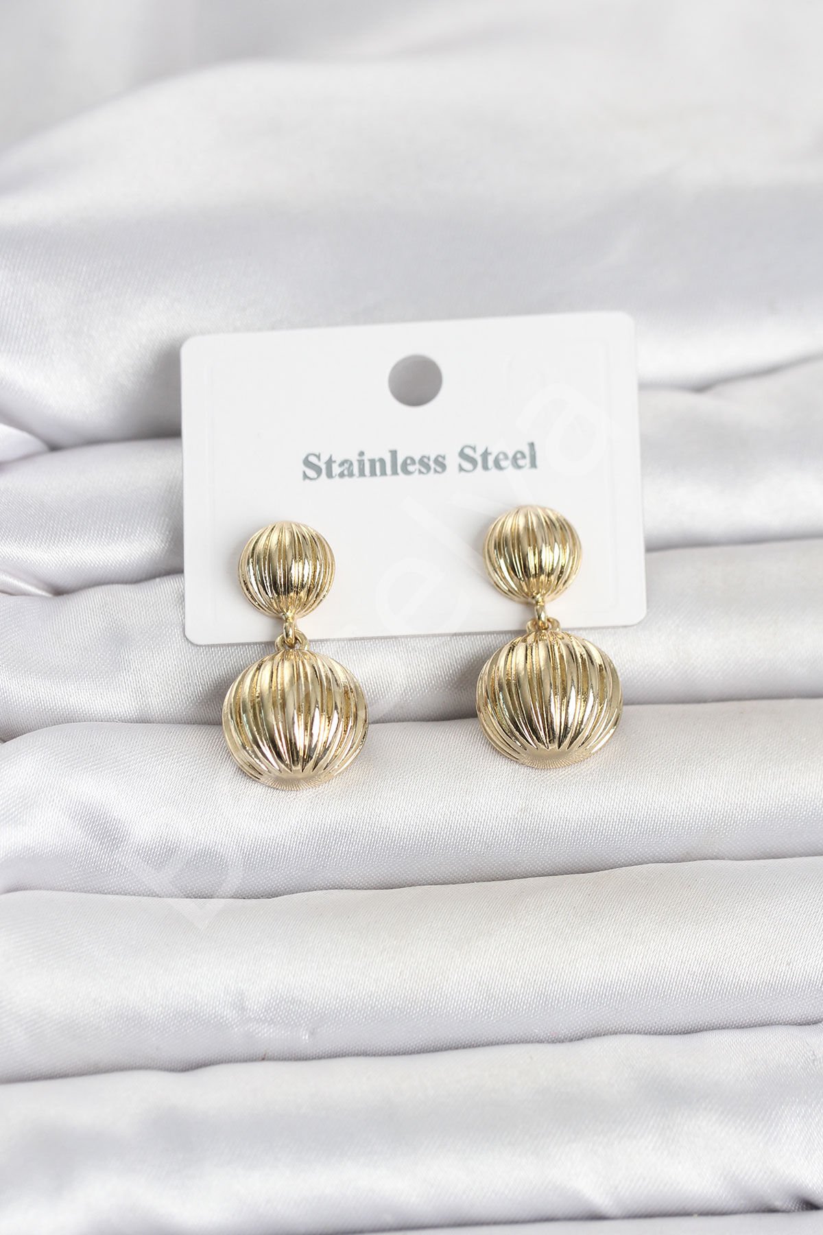 316L Çelik Gold Renk Vintage Model Kadın Küpe