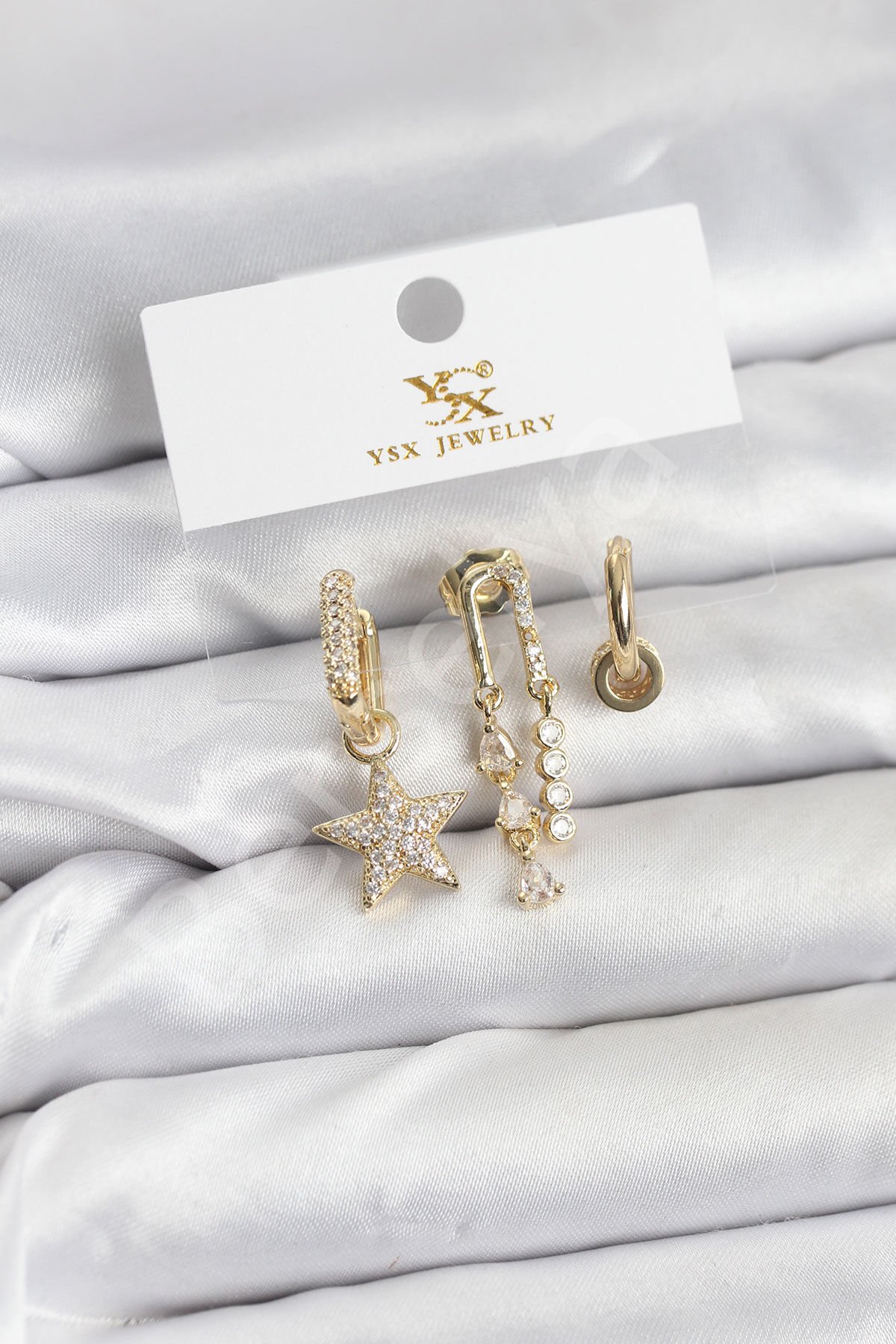 Pirinç Gold Renk Zirkon Taşlı Yıldız Vintage Model YSX Trio Küpe Seti