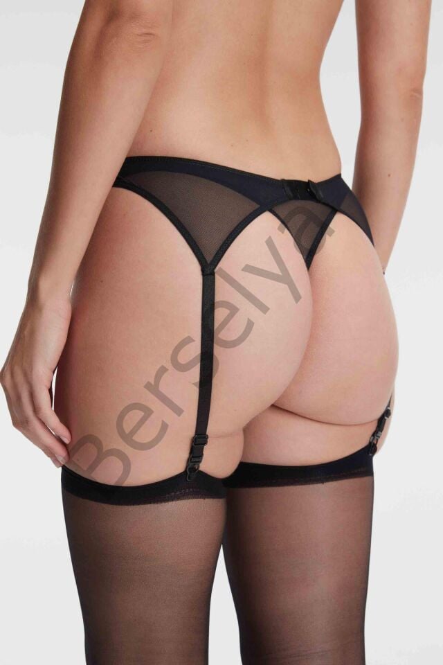 Dantelli Jartiyer String Ve Çorap 3'lü Takım