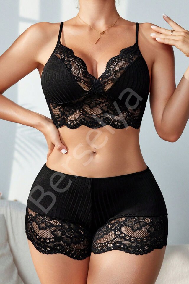 Kadın Siyah Kaşkorse Ve Dantel Detaylı Şortlu Gecelik Takım