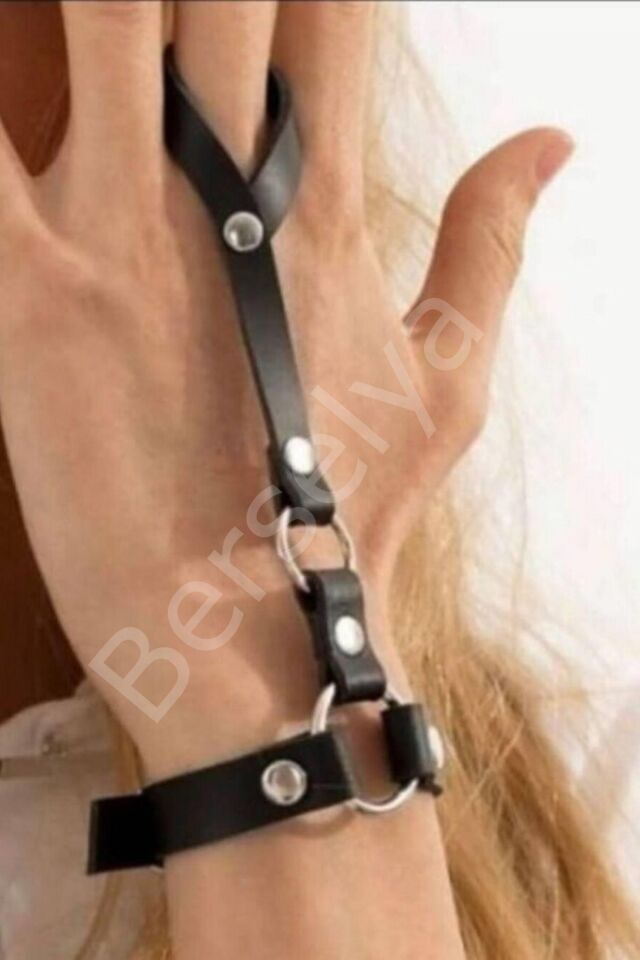 Tek Parmak Üstüne Deriden Şık Aksesuar Bileklik  700630