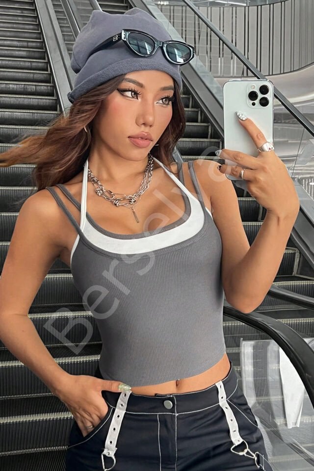 Kadın Antrasit Gri Beyaz Çift Renk Çapraz Askılı Crop Top Bluz