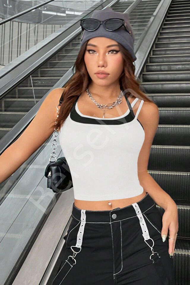 Kadın Siyah Beyaz Çift Renk Çapraz Askılı Crop Top Bluz