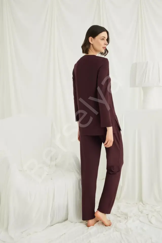 Uzun Kollu Boydan Düğmeli V Yaka Pijama Takımı