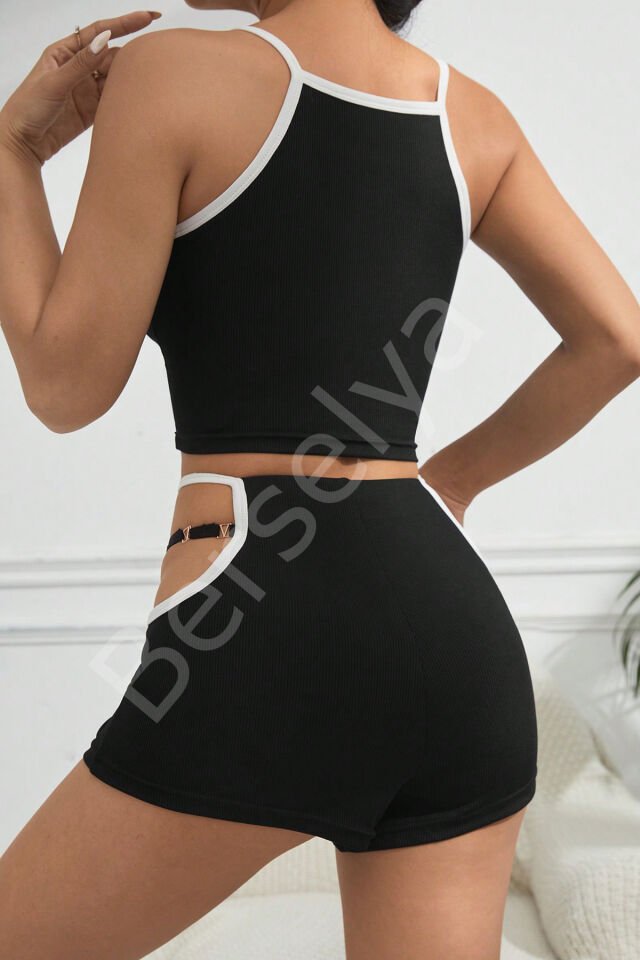 Kadın Siyah Beyaz Şortlu Cut-out Detaylı Gecelik Takımı