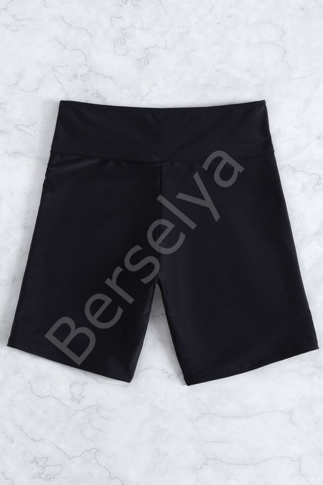 Kadın Siyah Önden Bağcıklı Deniz Şortu