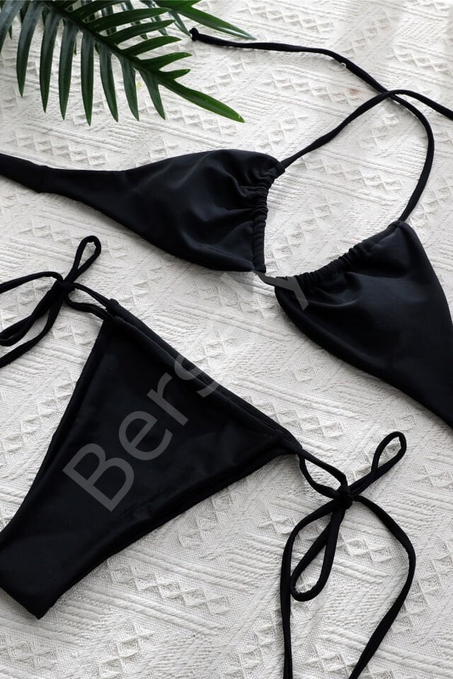 Kadın Siyah Yandan Bağlamalı Tangalı Üçgen Bikini Mayo Takımı