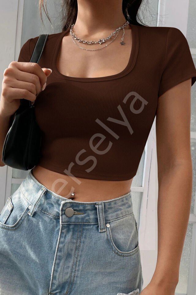 Kadın Kahverengi Yarım Kol Düz Yaka Crop Top Bluz