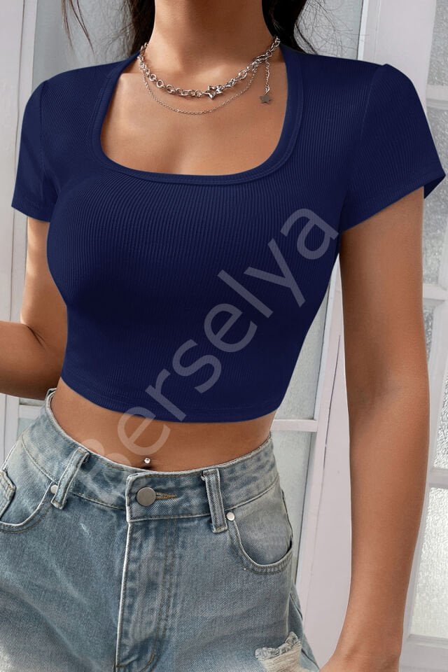 Kadın Lacivert Yarım Kol Düz Yaka Crop Top Bluz