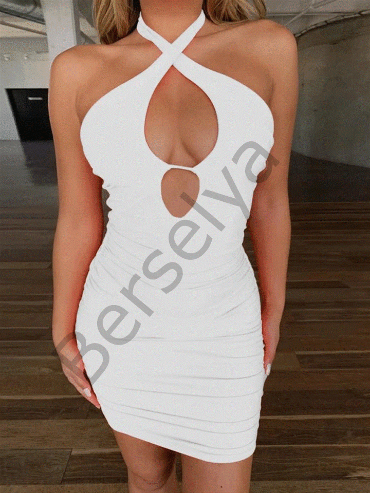 Bayan Boyundan Bağlamalı Siyah Elbise