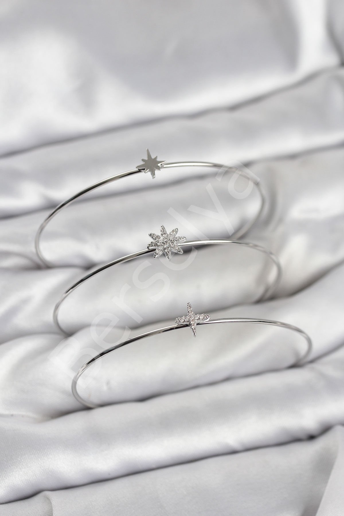 Zirkon Taşlı Kutup Yıldızı Model Gümüş Renk 3'lü Kadın Bileklik Kombini