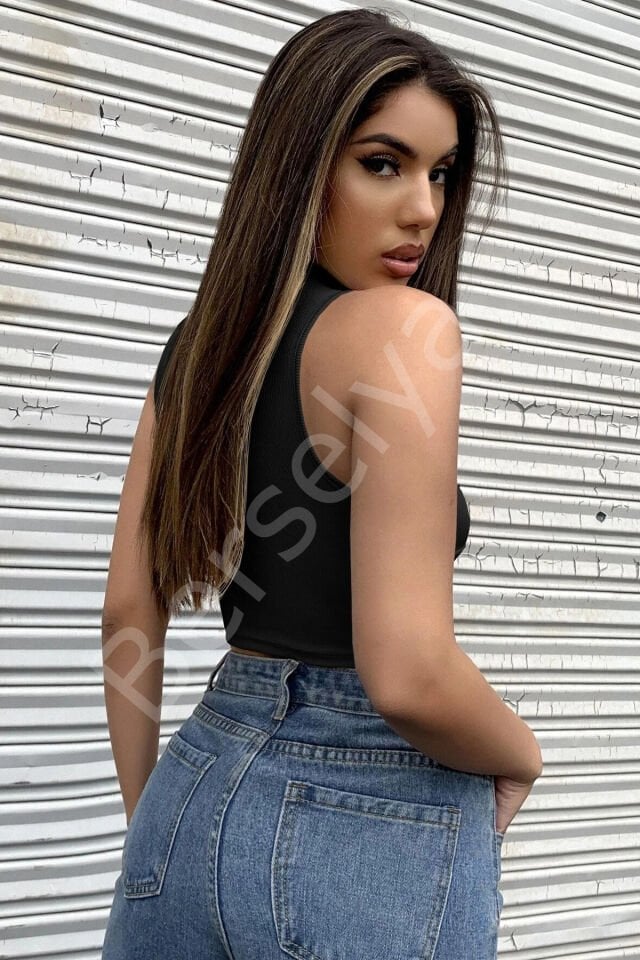 Kadın Siyah Yarım Fermuarlı Sıfır Kol Crop Top Bluz