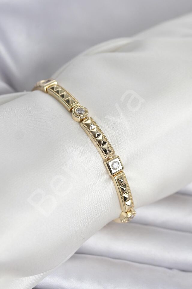 Xuping Punta Model Gold Renk Kadın Bileklik