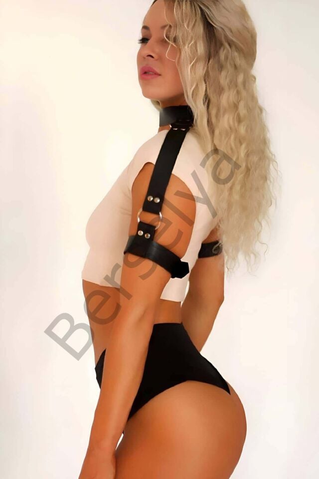 Boyun Ve Omuzdan Askılı Deri Harness - Brf1035