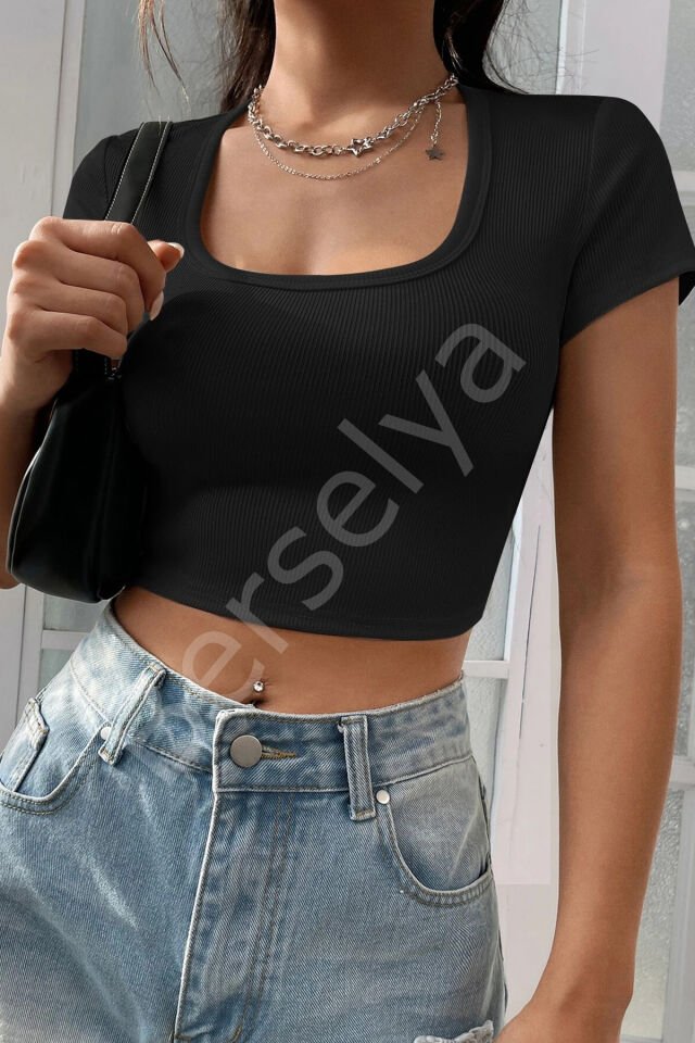 Kadın Siyah Yarım Kol Düz Yaka Crop Top Bluz