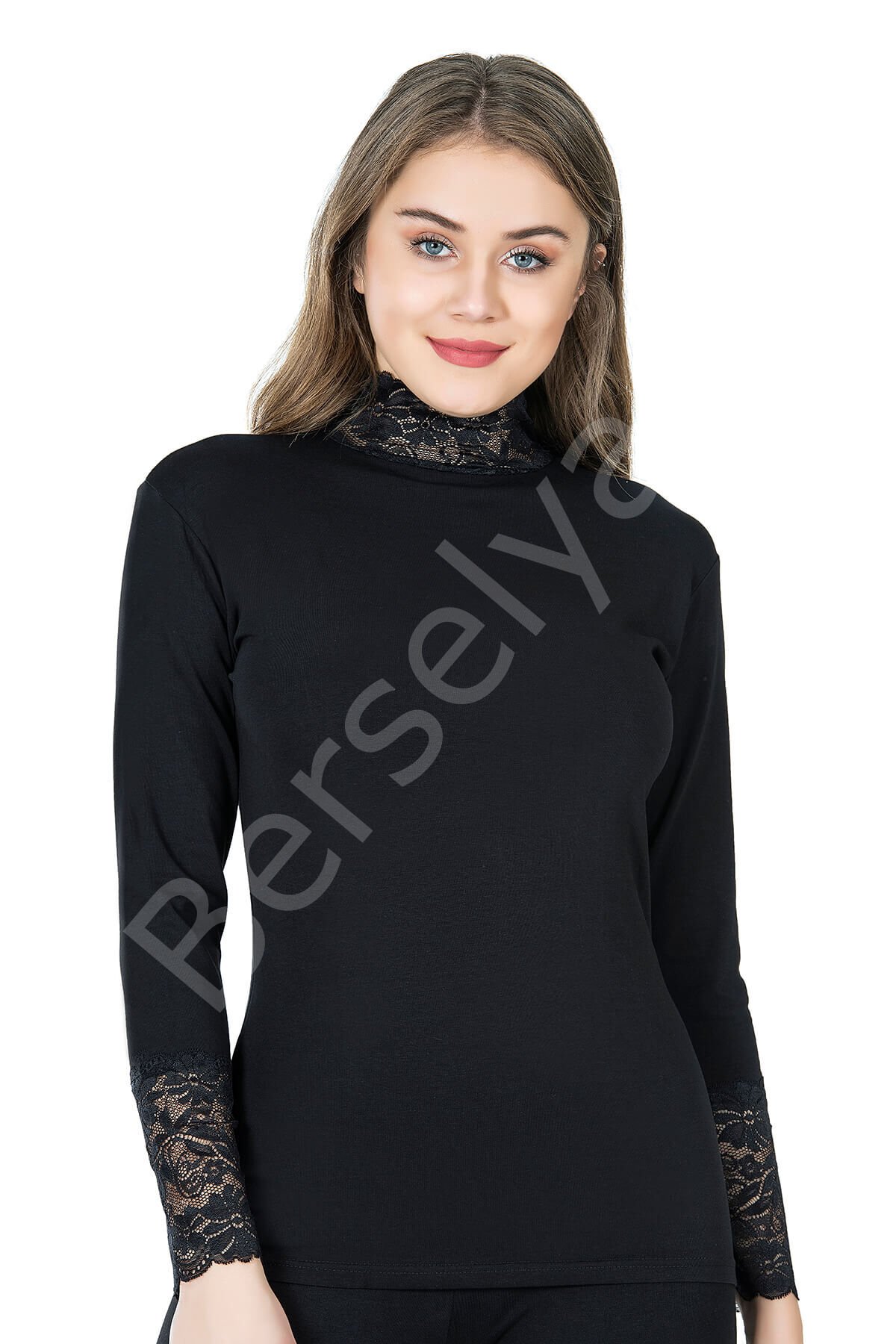 Balıkçı Yaka Dantelli Kadın Tişört 278