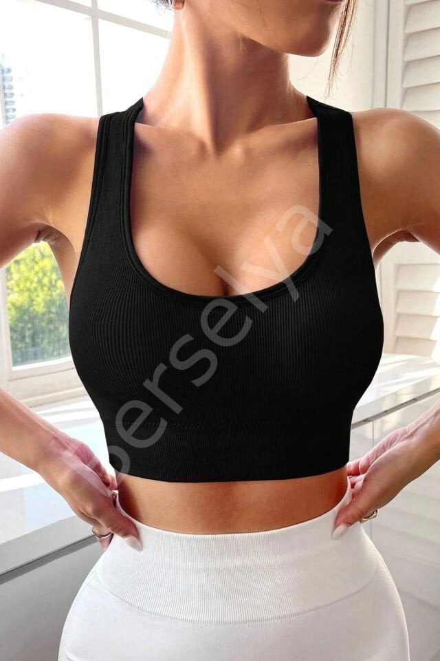 Kadın Siyah Sırtı Çapraz Lastik Detaylı Crop Top Bluz