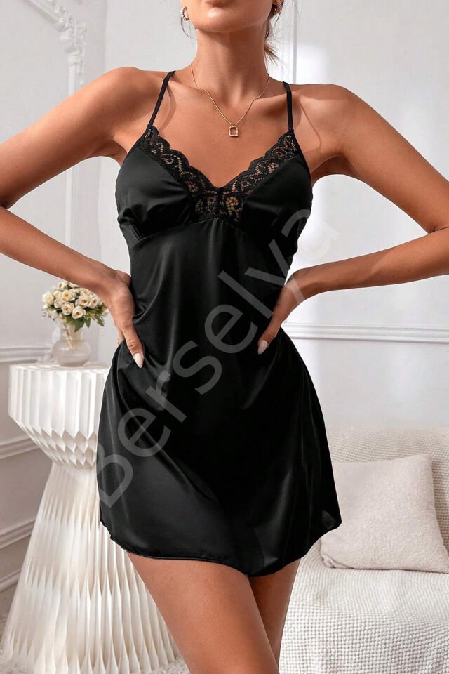 Kadın Siyah Göğüs Ve Sırt Kısmı Dantel Detaylı Özel Gecelik