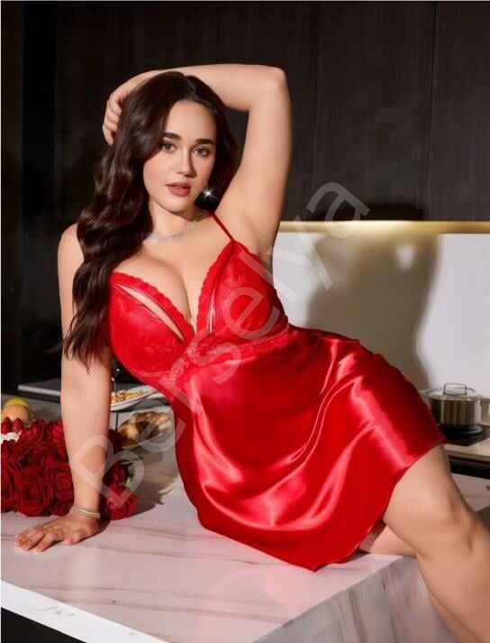 Büyük Beden Kırmızı Dantel Detaylı Saten Gecelik