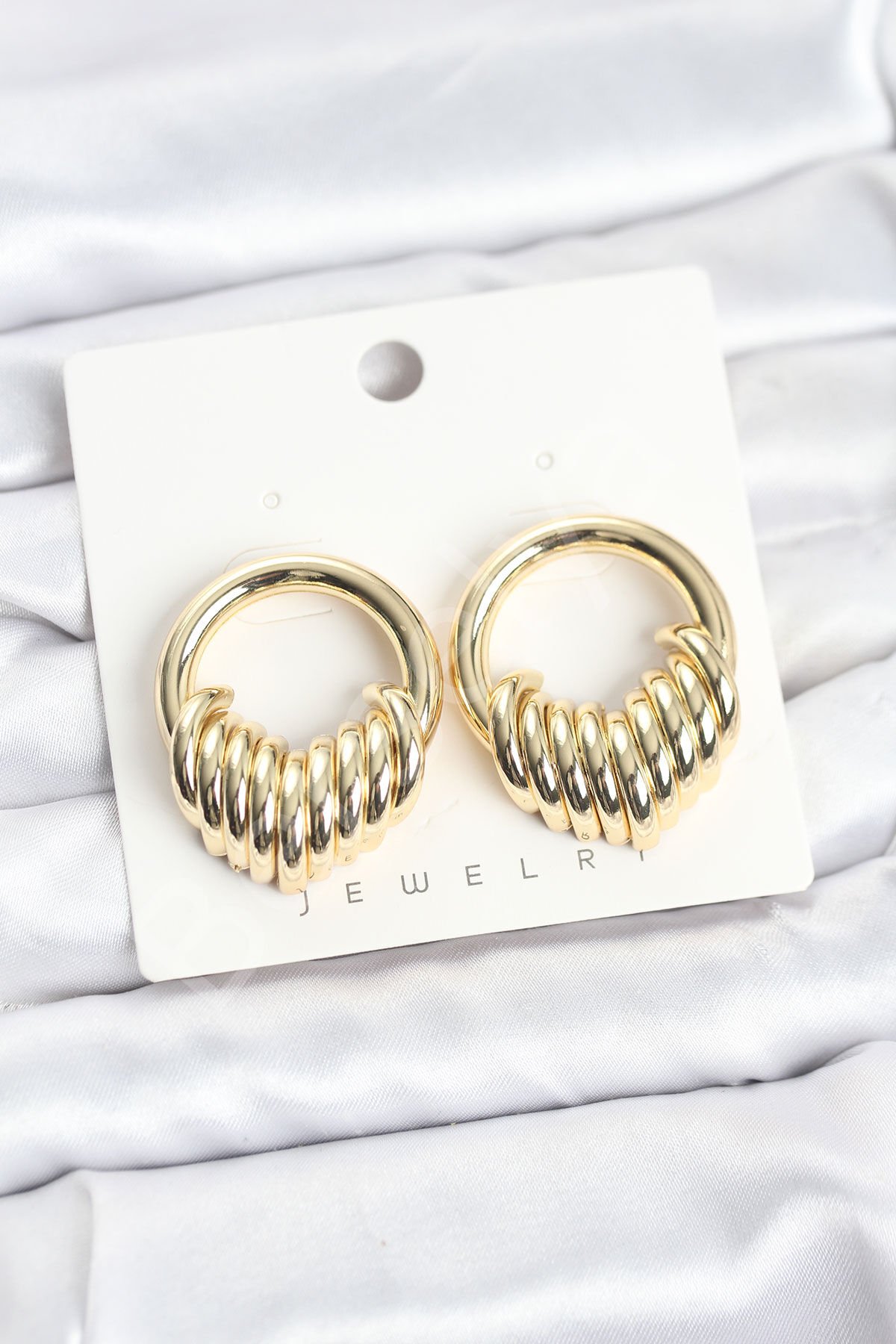 Pirinç Gold Renk Halka Sarmal Model Vintage Kadın Küpe