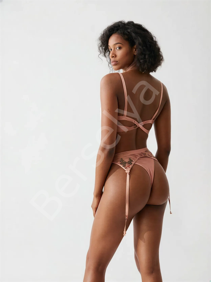 Luna Lora Rosé Bloom Zincir Detaylı Fantezi Jartiyer Takımı