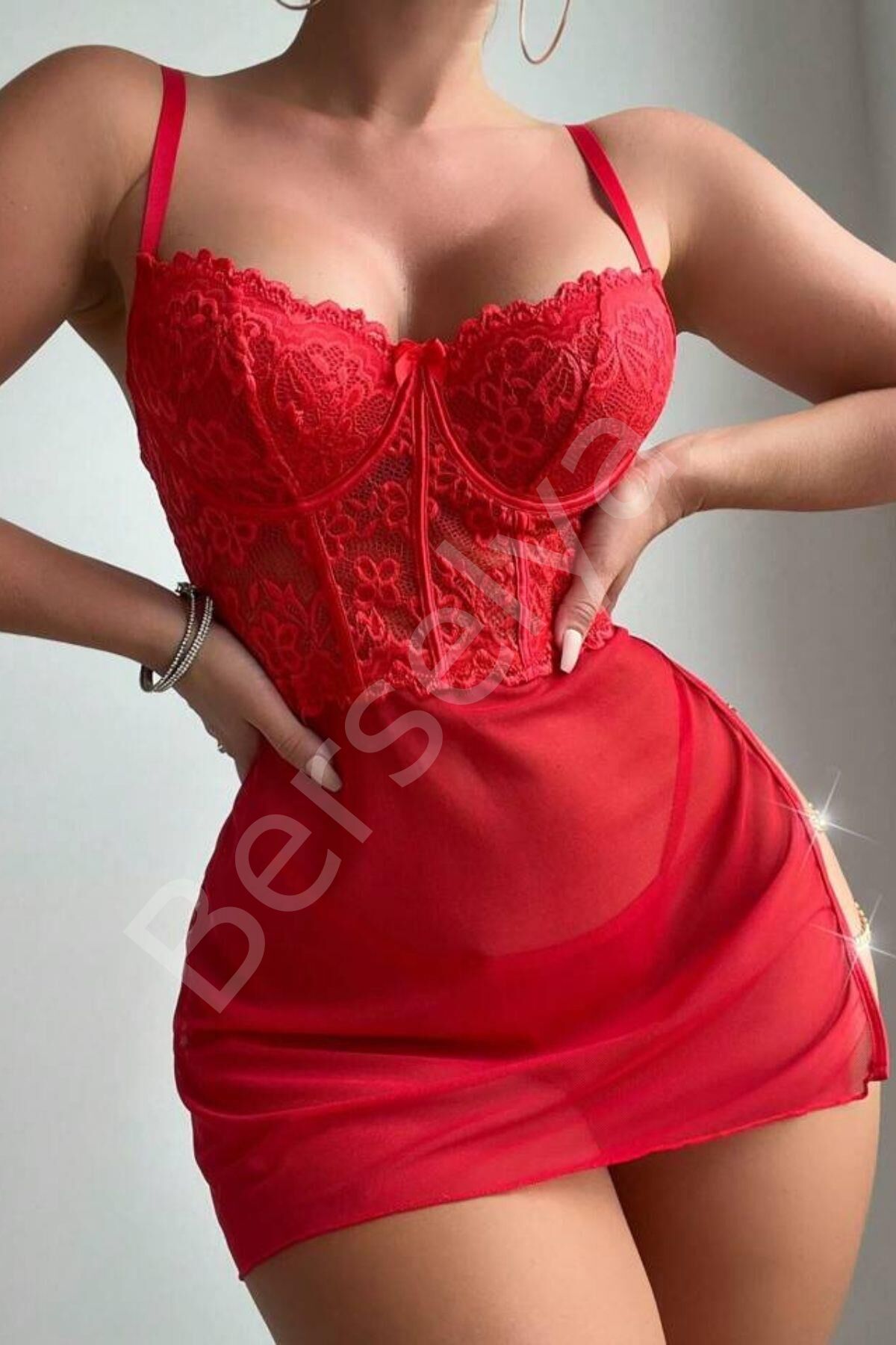 Kırmızı Özel Tasarım Zicir Aksesuarlı Gecelik 15576