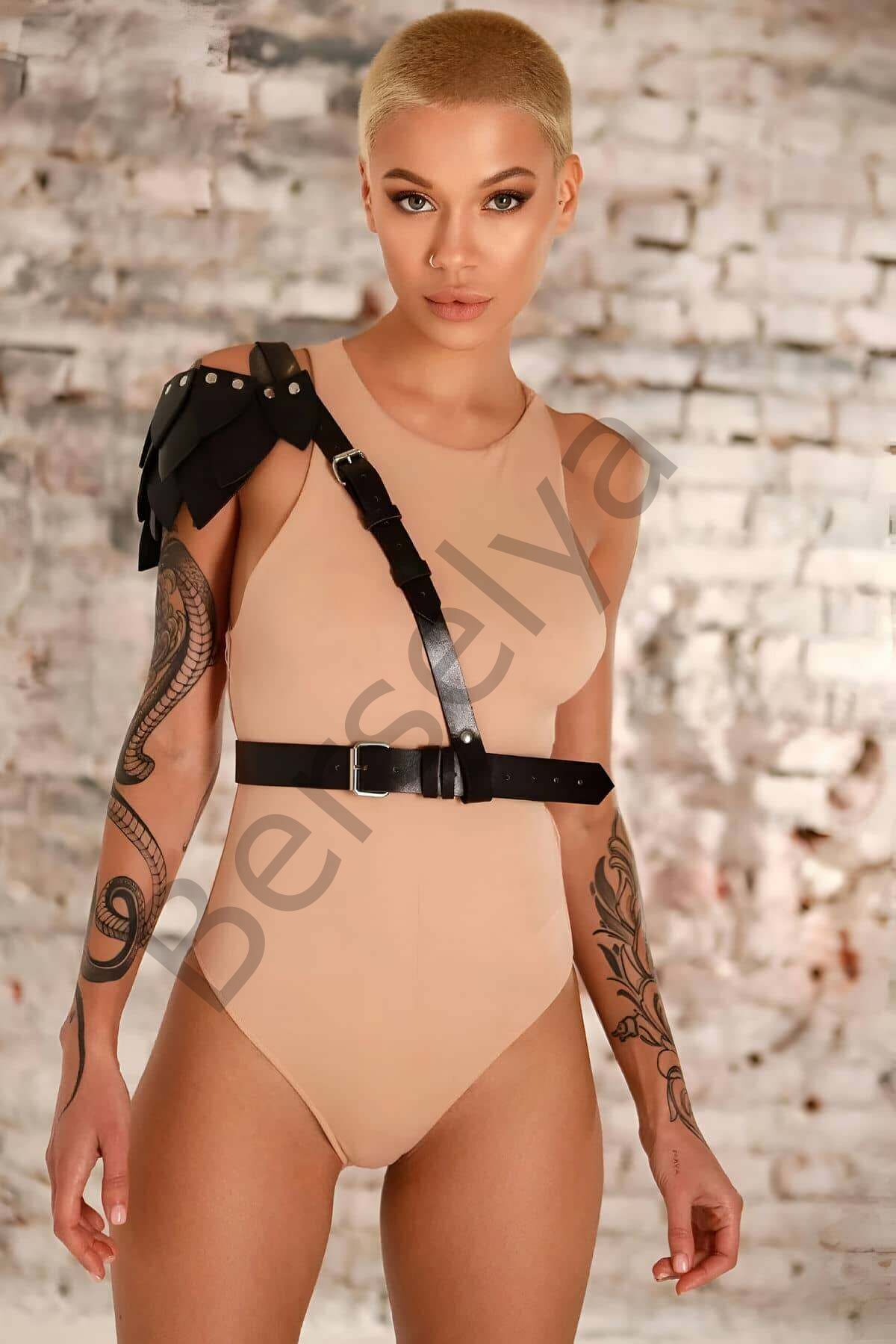 Omuzda Yaprak Detaylı Şık Tek Omuz Deri Kemer - Brf1033