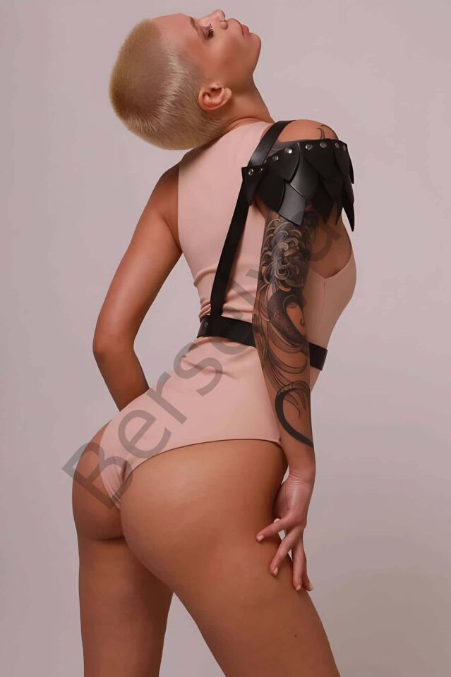 Omuzda Yaprak Detaylı Şık Tek Omuz Deri Kemer - Brf1033