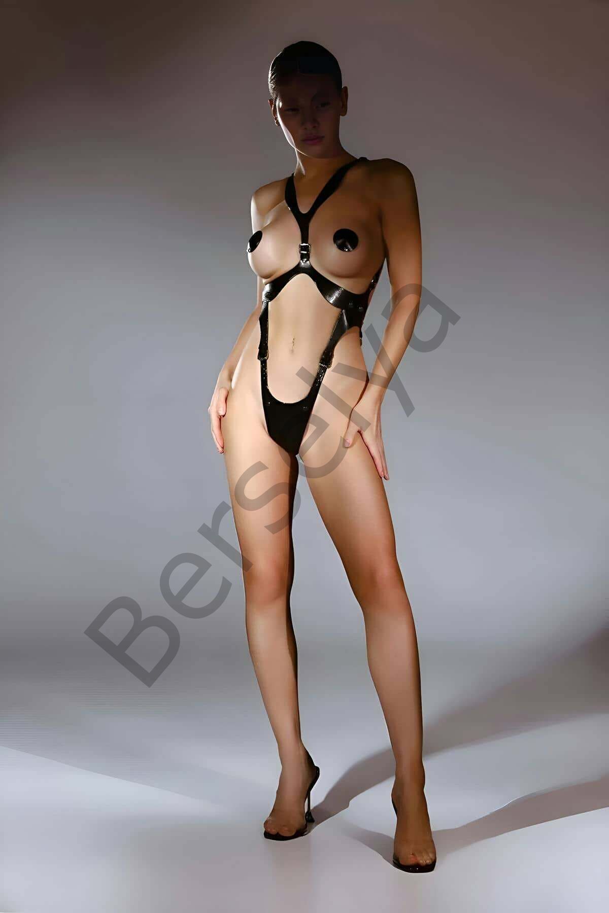 Arkadan Tasma Halkalı Fantazi Deri String Body Harness Takım - Brf1102