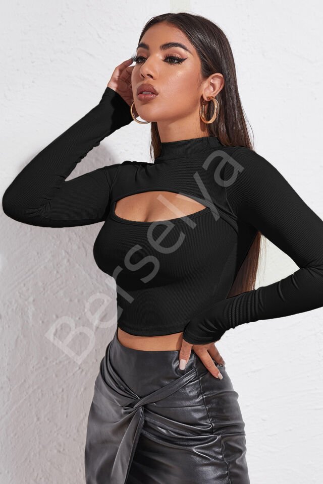 Kadın Siyah Göğüs Dekolteli Uzun Kollu Cut Out Crop Top Bluz