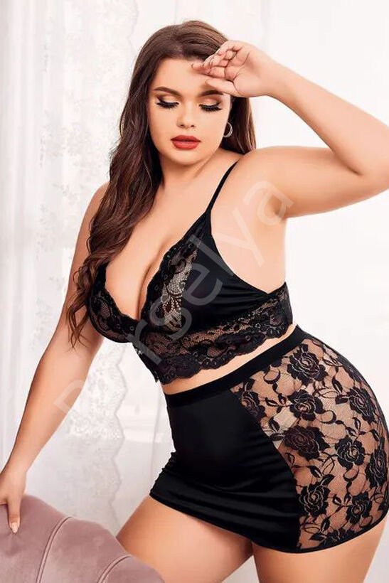 Kadın Siyah Büyük Beden Dantelli Fantezi Gecelik 3489