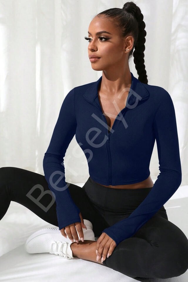 Kadın Lacivert Uzun Kol Fermuarlı Parmak Geçme Detaylı Dik Yaka Crop Top Bluz