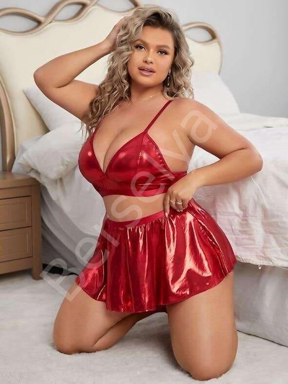 Büyük Beden Kırmızı Deri Etekli Fantezi Kostüm