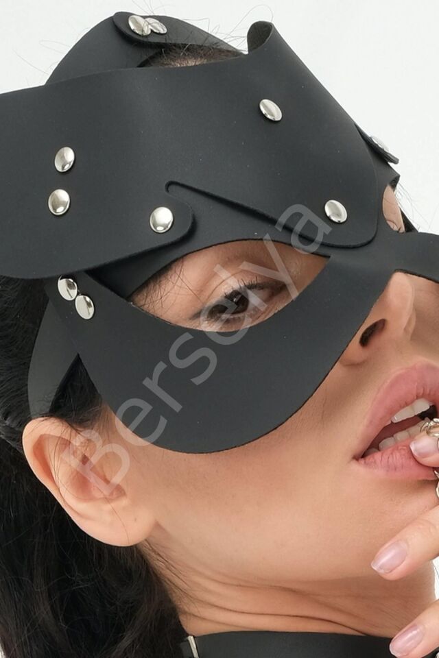 Tavşan Kulaklı Suni Yumuşak Deri Harness Maske 006