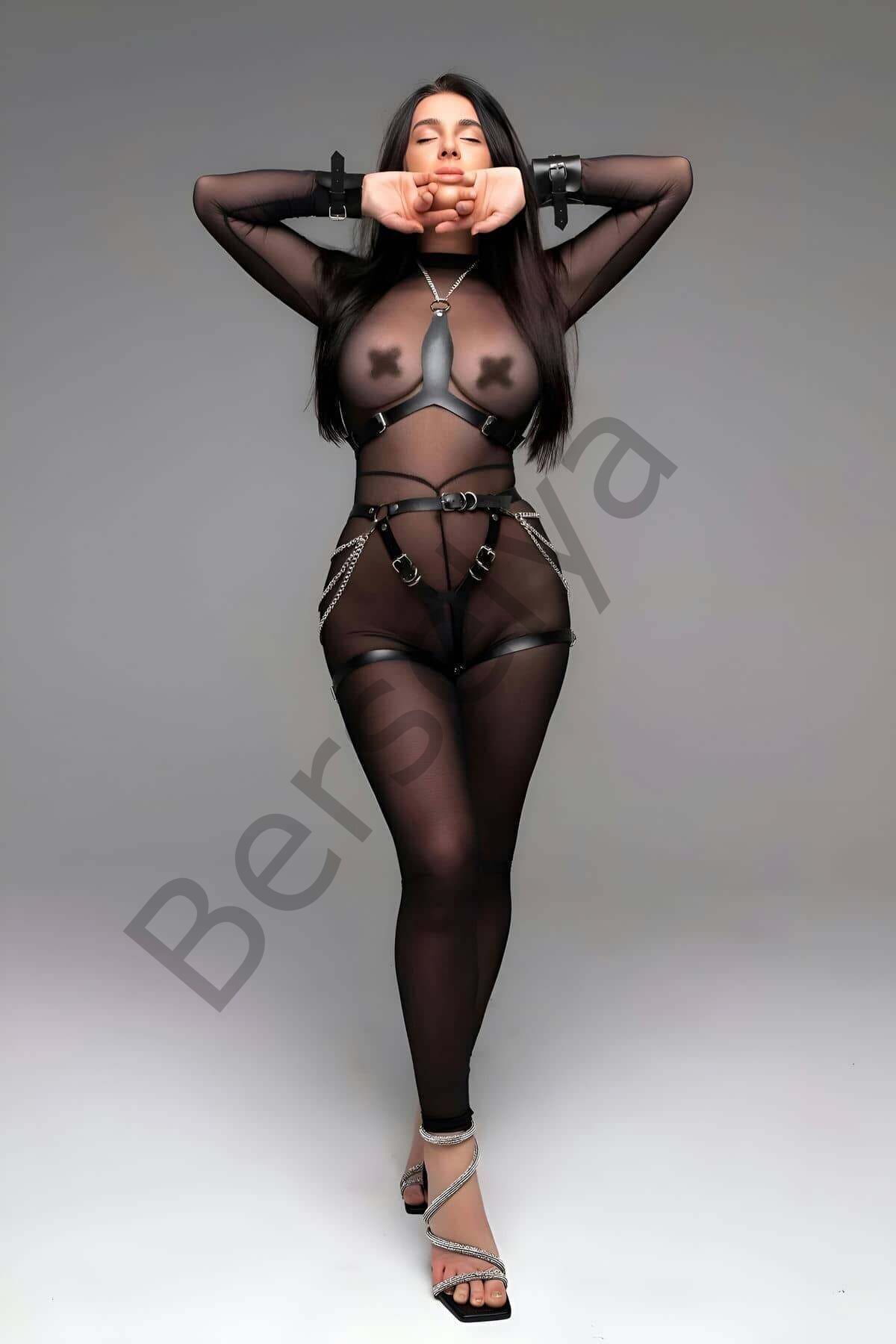 Kelepçe Detaylı Ağı Açık Harness Külot Ve Göğüs Harness Takım - Brf1191