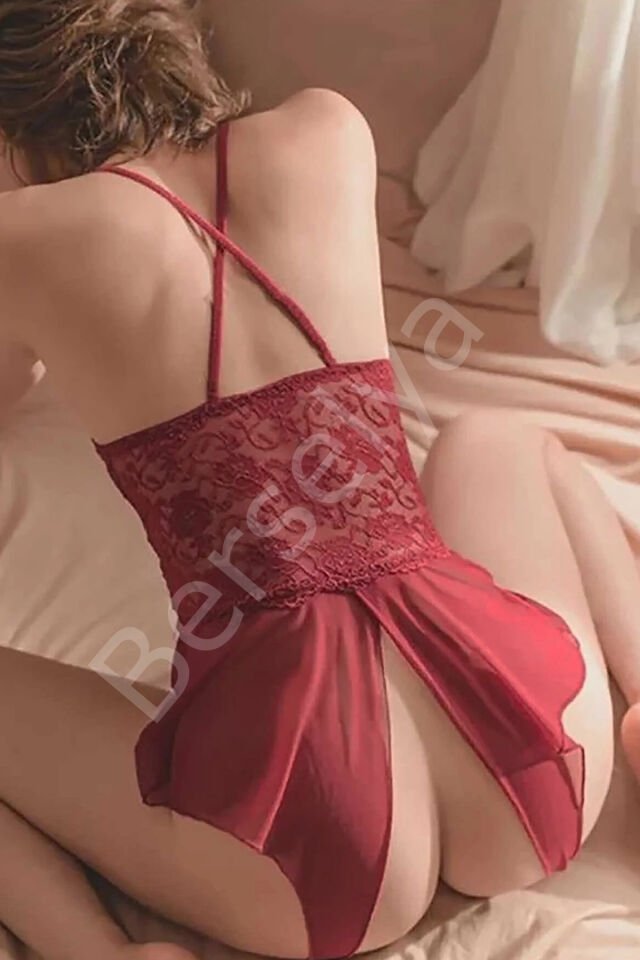 Kadın Bordo Özel Bölgesi Açık Dantelli Gecelik