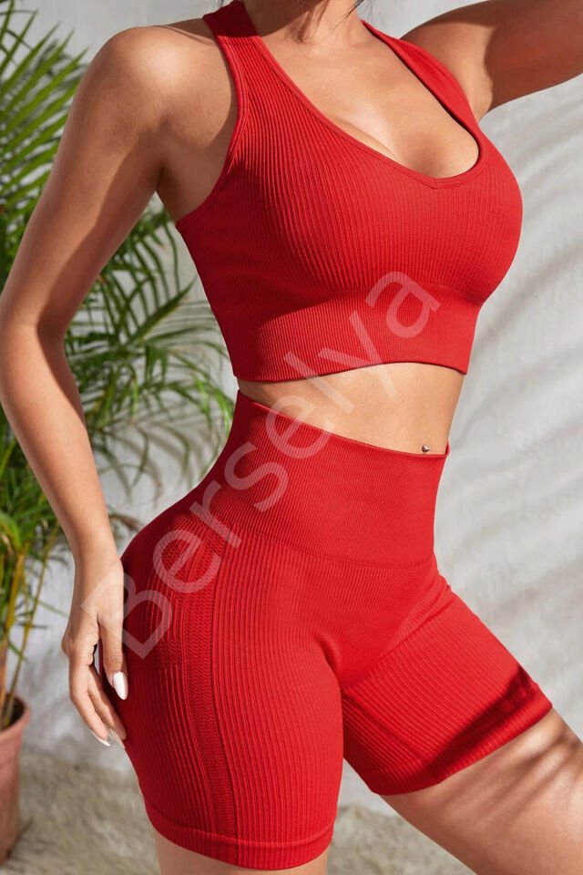 Kadın Kırmızı Yüksek Bel Çapraz Sırt Detaylı Şortlu Gecelik Takım