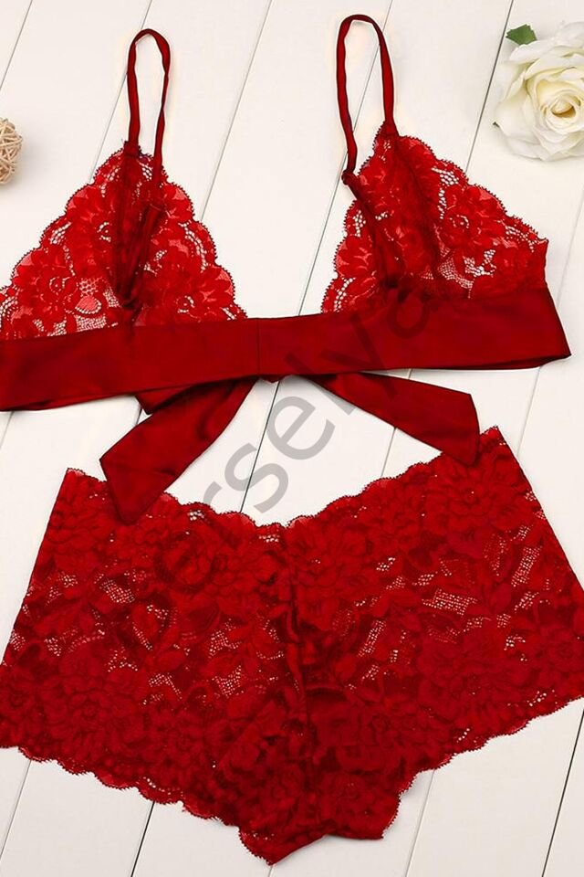 Kadın Kırmızı Dantelli & Kurdelalı Sütyen Külot Takımı
