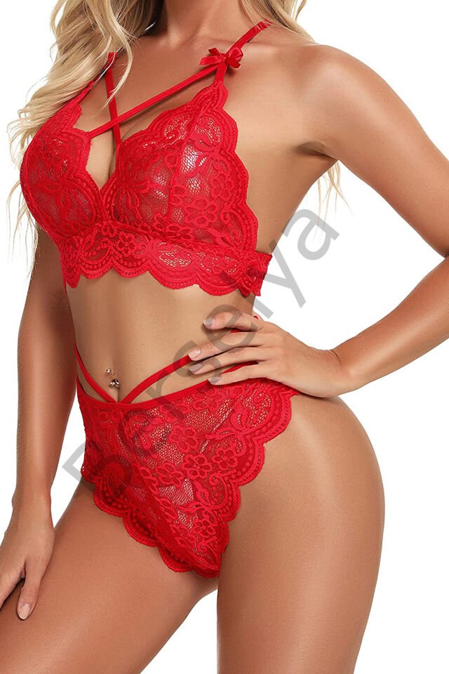 Kırmızı Çapraz Ip Detaylı Şık Sütyen Külot Takım